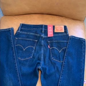 Levi’s 721 high rise skinny 28 x 30 dark indigo
